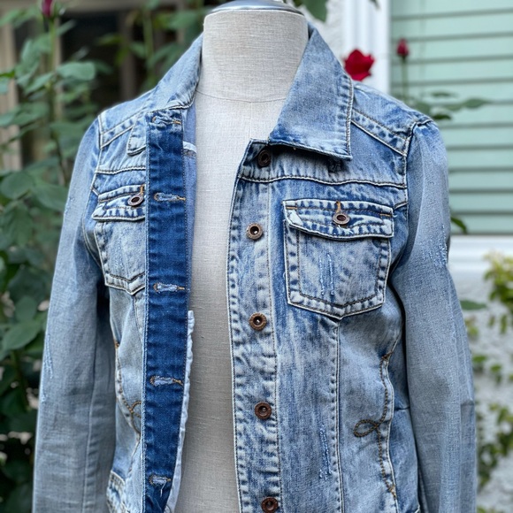 Western patch Jean Jacket - Picture 2 of 7